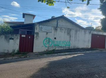 0a2046eb4cad54a10dd9602ccd7d0aae272f92fb · Casa com 5 dormitórios, 334 m² - venda por R$ 1.500.000,00 ou aluguel por R$ 6.089,67/mês - Centro -