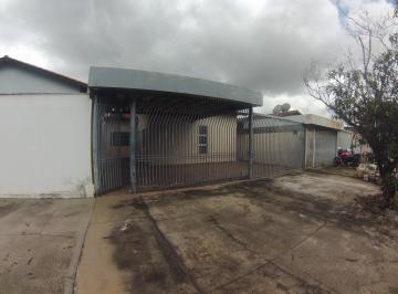 Fachada · Condomínio com 03 casas no Setor Santa Genoveva Casa de Rua com 9 Quarto(s) por R$ 985.000 no setor 