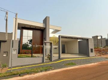 Casa · 198m² · 3 Quartos · 4 Vagas · **CASA COM 3 SUÍTES, GARAGEM PARA 4 CARROS E PISCINA PRÓXIMA AO LAGO NOVO - NA VILA INDUSTRIAL - TOL