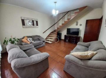 Casa · 160m² · 3 Quartos · 3 Vagas · Sobrado com 3 Quartos e 2 banheiros à Venda, 160 m²