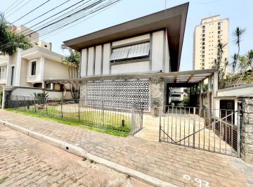 Casa · 440m² · 4 Quartos · 3 Vagas · Sobrado de 440 mts², 04 dormitórios (01 suíte), 03 vagas em Santana