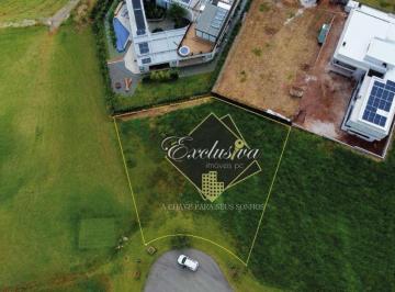83b3bfd8d7a989ab2d6e177bdd6b4702f0a9228b · Terreno com excelente topografia no condominio Golf State.