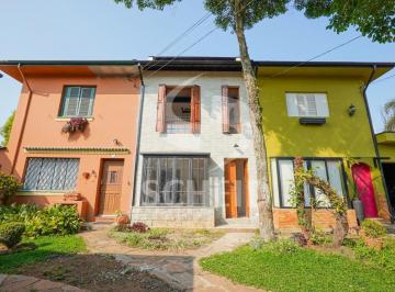 Casa · 130m² · 3 Quartos · 1 Vaga · Casa de Vila no Alto da Boa Vista , em meio ao verde da Hípica Santo Amaro, com 250 m² área total.