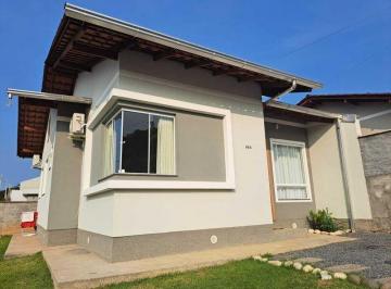 Casa · 68m² · 3 Quartos · Casa INDAIAL - SC