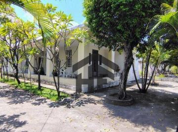 1d8db27e4df587491af4e0b47287bb3c3af211ff · Casa Residencial ou Comercial de 245m² à venda, com 7 quartos no terreno de 781m², localizada no Car
