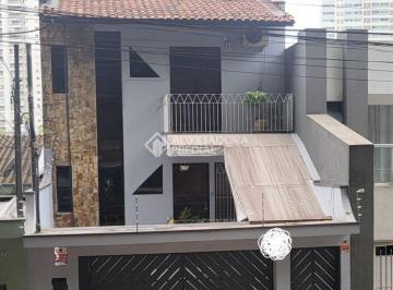 Casa · 248m² · 3 Quartos · 7 Vagas · SOBRADO -  3 DORMITÓRIOS, 1 SUÍTE E 7 VAGAS - SÃO BERNARDO DO CAMPO - CENTRO.