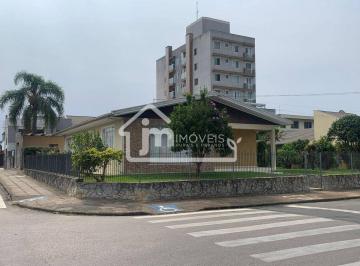 Casa · 1m² · 3 Quartos · 4 Vagas · Casa à venda no Centro de Campo Largo