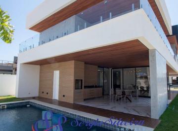 Casa de 4 quartos, Aquiraz · Linda casa duplex com 4 suítes e piscina privativa na Cidade Alpha.