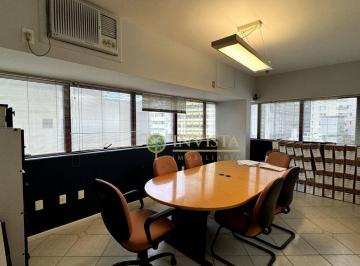 d2f4faf9f9b73299420798c25ef0773a6b86a1e5 · À venda | Sala comercial com 84m², vista livre, andar alto e 1 vaga de garagem.
