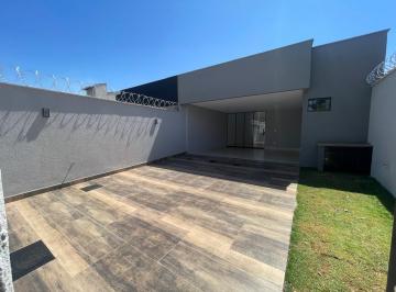 Casa de 3 quartos, Goiânia · Casa térrea a venda com 3 suítes plenas no Jardim América