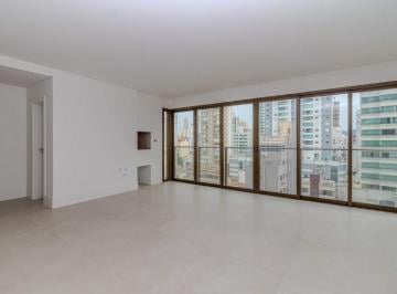 Apartamento · 138m² · 4 Quartos · 5 Vagas · Apartamento à venda com 04 suítes no Centro de Balneário Camboriú.