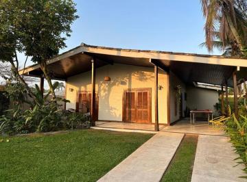 6b08c698317d419435be04c2db603da3b91cd1d5 · Maravilhosa casa na ENSEADA a 200 mts da praia, 04 dorms 02 suites ,sala 03 ambientes ,piscina, chur