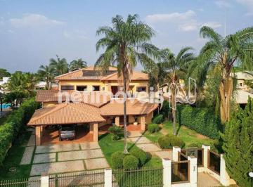 7c81f41d-86ab-4b5f-a315-af03b9a7fe39.webp · Casa no Park Way