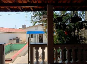 Foto 01 · Imperdível! Casa à venda em Salto-SP, Centro: 2 quartos, 2 salas, 1 vaga, 141,68 m². Venha conferir!