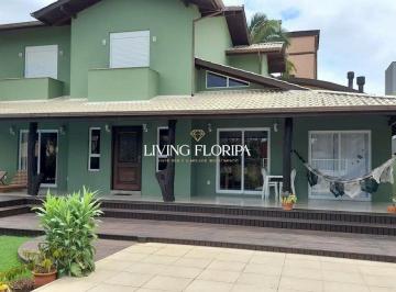 Casa · 214m² · 4 Quartos · Linda casa de 4 quartos à venda em condomínio fechado no Campeche - Florianópolis SC