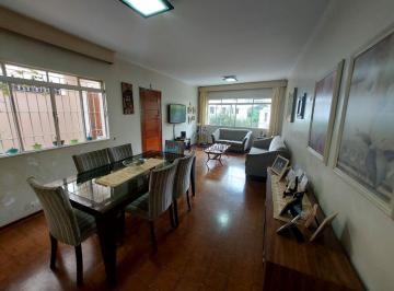 Casa · 170m² · 2 Quartos · 2 Vagas · Casa à venda na Vila Mariana com 2 quartos e 2 vagas de garagem.