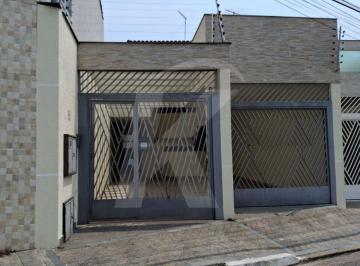 Casa · 200m² · 2 Quartos · 4 Vagas · Sobrado com 2 quartos, sendo 1 suíte e 4 vagas , Confira !