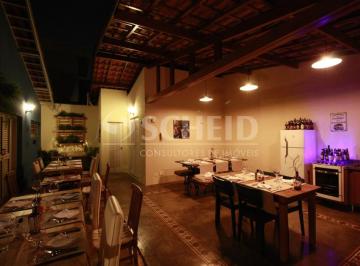 Casa · 180m² · 3 Quartos · 1 Vaga · Sobrado à venda com 180m², 3 Quartos, 2 suítes, 4 banheiros e 1 vaga na Saúde.