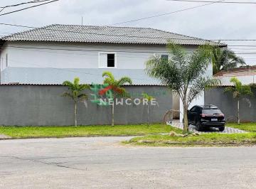 Casa · 217m² · 3 Quartos · 4 Vagas · Sobrado em  Avenida Albert Sabin - Bopiranga - Itanhaém/SP
