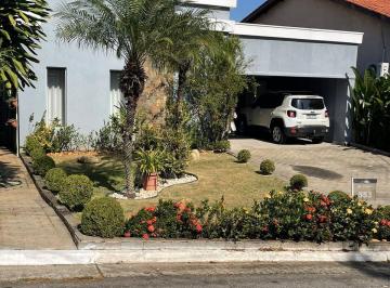 Casa · 200m² · OPORTUNIDADE CASA ALPHAVILE SEMI-TÉRREA, 3 DORMTS, AR CONDICIONADO!
