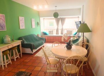 Apartamento · 1 Quarto · Seu Refúgio dos Sonhos: Apartamento Mobiliado a 200 Metros da Praia em Torres.