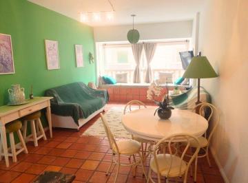 Apartamento · 1 Quarto · Seu Refúgio dos Sonhos: Apartamento Mobiliado a 200 Metros da Praia em Torres.