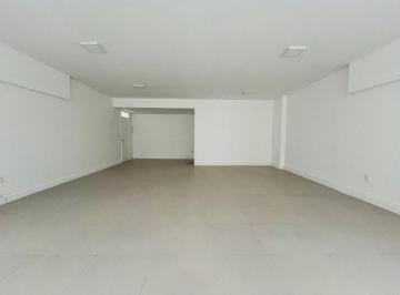 a2184540b6a7f48d1c1797c0b4fa22245a4f3320 · Sala Comercial no Centro de Florianópolis.