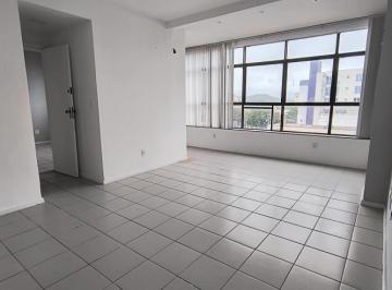 202410111823181825.jpg · Sala Comercial para Locação em Cabo Frio, Centro, 2 banheiros, 1 vaga