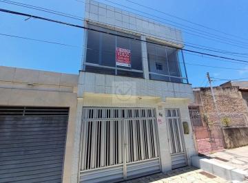 Casa · 135m² · 4 Quartos · 2 Vagas · Excelente Casa a Venda no Bairro 18 do Forte
