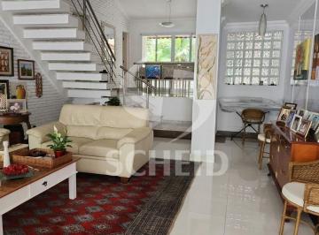 Casa · 250m² · 3 Quartos · 4 Vagas · Casa a Venda em Rua Fechada - Otima localização