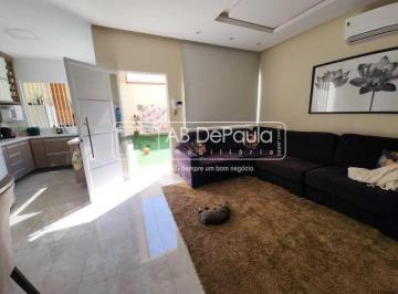 Casa · 140m² · 3 Quartos · 1 Vaga · IRAJÁ - Excelente residência, CLARA e AREJADA, 03 Amplos Dormitórios (Sendo 02 c