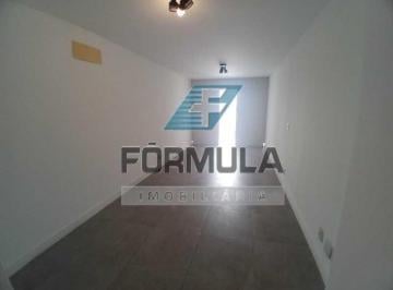 Comercial · 38m² · 1 Vaga · Sala - / Comercial / Taquara