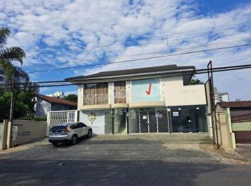 f39abdde7506ac0611ef66550ed8c413.JPEG · SALA COMERCIAL