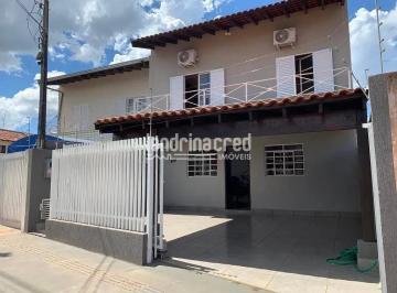 ap-011728657346245.jpg · Charmoso Sobrado Geminado: 3 Quartos, 1 Banheiro + Lavabo, 2 Vagas, 115 m² com Energia Solar, Ar Con