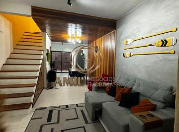Foto 02 · RA AMIL VENDE SOBRADO, 90M², 2 SUÍTES, MOBILIADO, VARANDA, ÁREA GOURMET, CONDOMÍNIO FECHADO, PONTAL