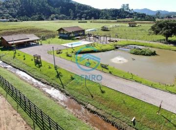 Rural · 4700m² · 4 Quartos · Chácara em Meio a Natureza com Riacho, Lagoa e Terreno de 4.700m² à venda em Tijucas/SC