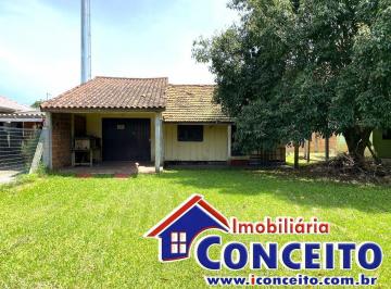 Casa de 4 quartos, Imbé · C140 - Residência mista composta de 04 dormitórios localizada em Mariluz