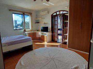 Casa · 255m² · 4 Quartos · 4 Vagas · Sobrado à venda em Taubaté, Esplanada Independência, com 4 quartos, com 255 m²
