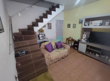 5c22085aa8e9be54a2455dfb8991d1fe42788e1e · Sobrado com ótima disposição com 170m² de área construída, composto por 4 dormitórios sendo 1 suíte,