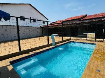 Casa · 257m² · 5 Quartos · 8 Vagas · Casa a venda em Setor Parque das Flores com 5 quartos e piscina