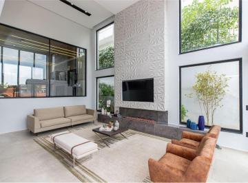 Casa de 4 quartos, São Paulo · Casa de alto padrão em condominio fechado / nova e moderna / acabamento premium