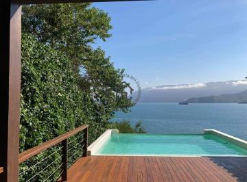 Casa · 475m² · 5 Quartos · 6 Vagas · Casa à venda na praia da Feiticeira na Ilhabela.