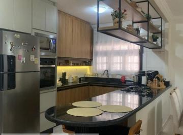 Casa · 194m² · 3 Quartos · 3 Vagas · Casa Ampla Reformada no Recanto dos Pássaros