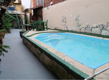 Casa · 210m² · 8 Quartos · Encantador Guest House com 8 suítes e piscina em Manguinhos, Búzios.