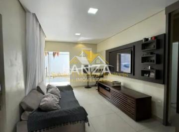 Casa · 220m² · 3 Quartos · 2 Vagas · Excelente casa de alto padrão