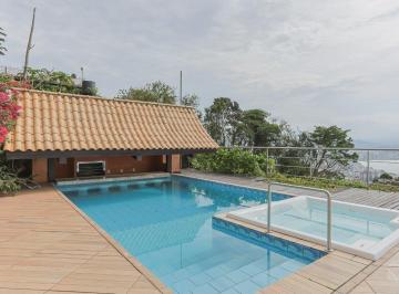 01 SALA E PISCINA-3 · Casa com vista mar e 4 quartos no Centro de Florianópolis