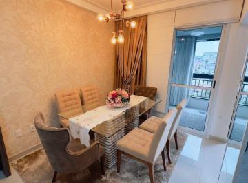 12 · Apartamento com 2 suítes em Coqueiros
