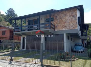 Casa · 219m² · 3 Quartos · 2 Vagas · Casa em Igrejinha - Viaduto - Igrejinha/RS