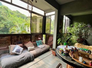 Apartamento de 2 quartos, Florianópolis · Imóvel para venda possui 96 metros quadrados com 2 quartos em Coqueiros
