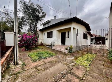 647935_i9S38VTJs7eI42_64793567096f5e6f000.jpg · Casa com 3 quartos sendo 1 suíte mais 2 banheiros, com outra casa de 1 quarto e 1 banheiro nos fundo
